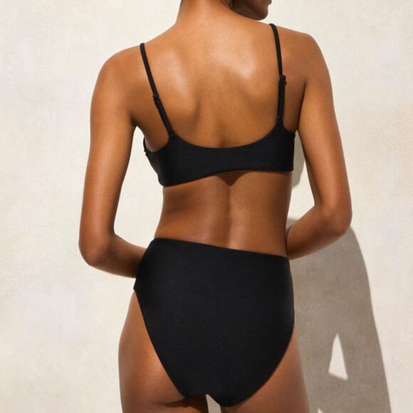 J.Crew Classic Sculpt Lana Bikini Top SZ L Black V-Neck Adjustable Removable Pad - Picture 2 of 9